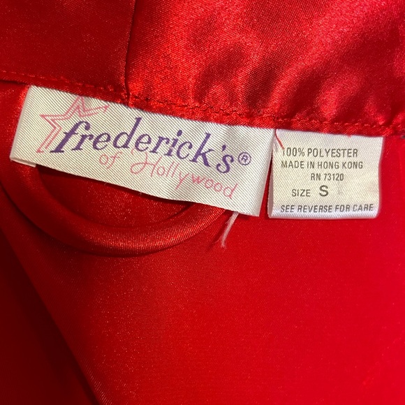 FREDERICK'S OF HOLLYWOOD RED SATIN SILK ROBE - Picture 12 of 12
